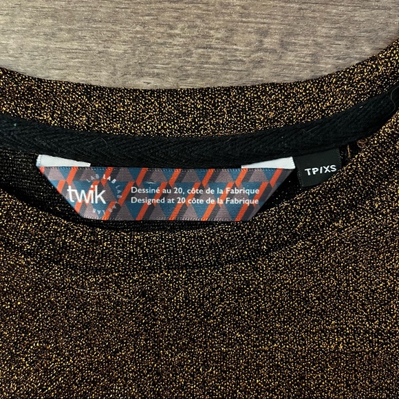 Gold Shiny Sparkly Cropped Tee Shirt - Picture 8 of 9